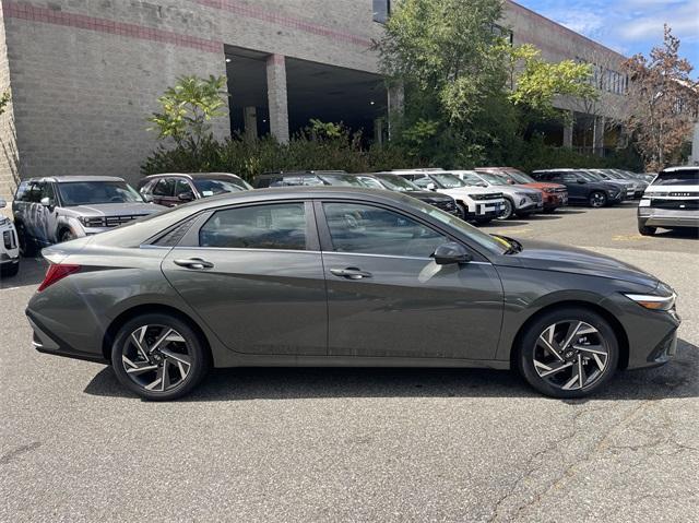 new 2025 Hyundai Elantra car, priced at $27,265