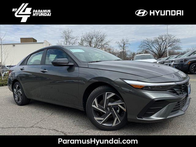 new 2025 Hyundai Elantra car, priced at $25,135