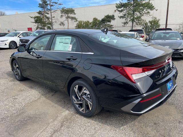 new 2025 Hyundai Elantra car, priced at $28,580