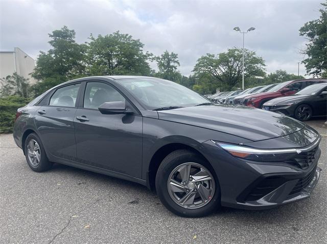 new 2025 Hyundai Elantra car, priced at $23,565