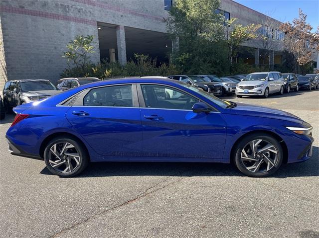 new 2025 Hyundai Elantra car, priced at $27,210