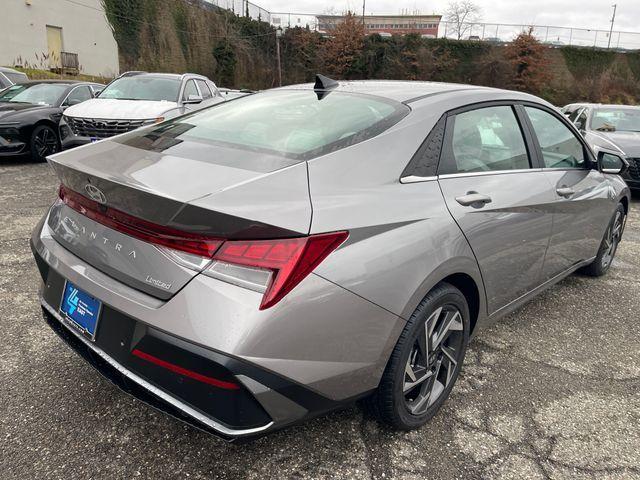 new 2025 Hyundai Elantra car, priced at $28,535