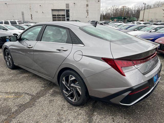 new 2025 Hyundai Elantra car, priced at $28,535