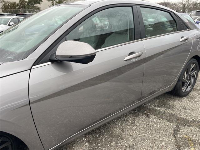 new 2025 Hyundai Elantra car, priced at $28,535
