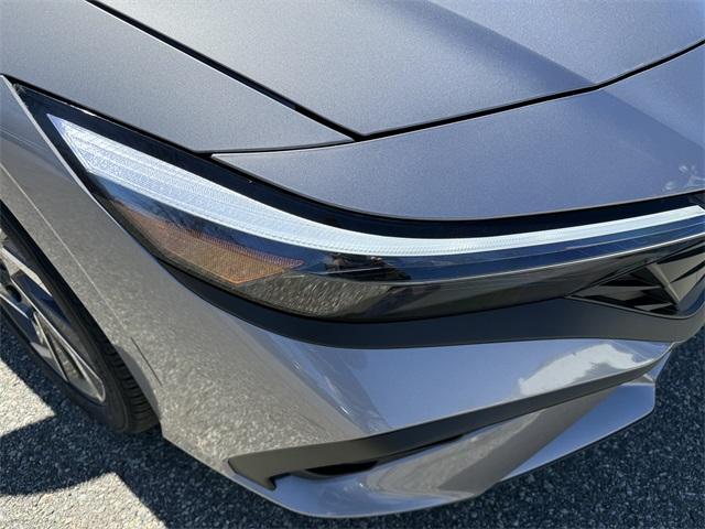 new 2025 Hyundai Elantra car, priced at $25,035