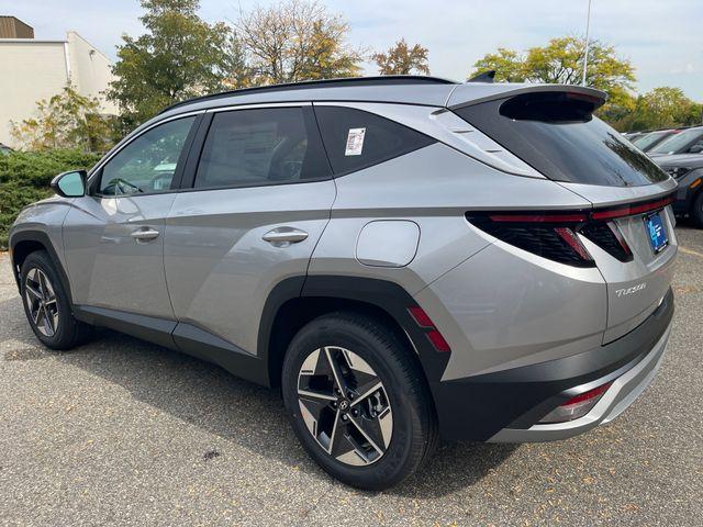 new 2025 Hyundai TUCSON Hybrid car, priced at $37,915
