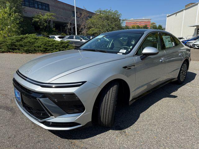 new 2026 Hyundai Sonata Hybrid car, priced at $34,040