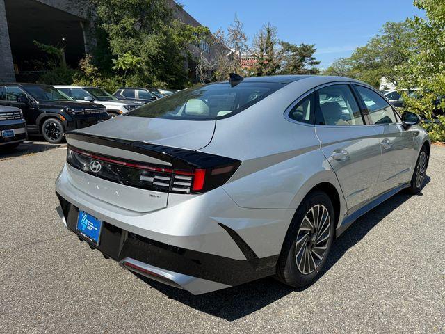 new 2026 Hyundai Sonata Hybrid car, priced at $34,040