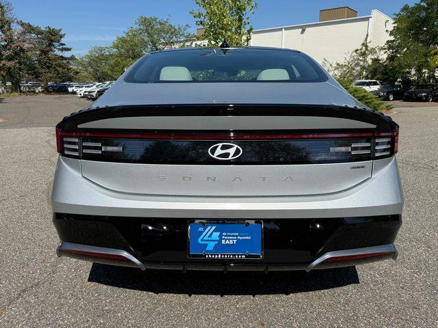 new 2026 Hyundai Sonata Hybrid car, priced at $34,040