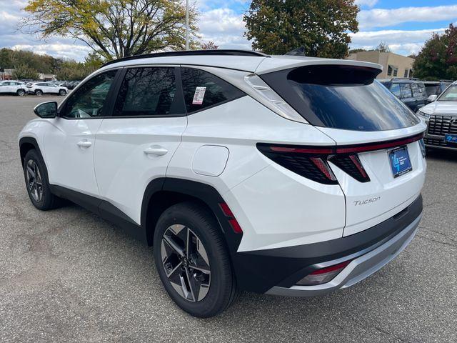 new 2025 Hyundai TUCSON Hybrid car, priced at $39,515