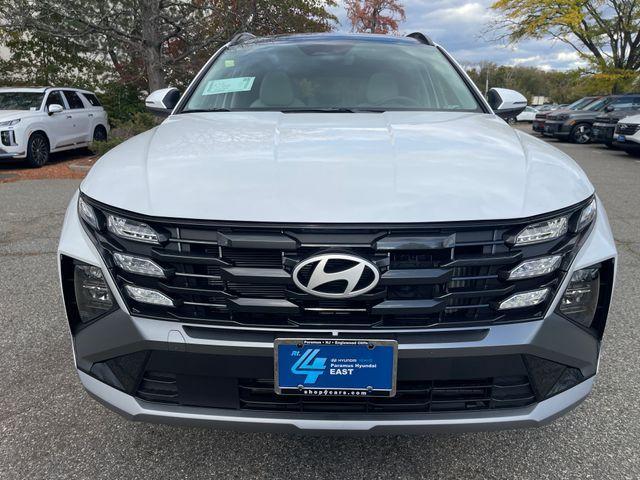 new 2025 Hyundai TUCSON Hybrid car, priced at $39,515