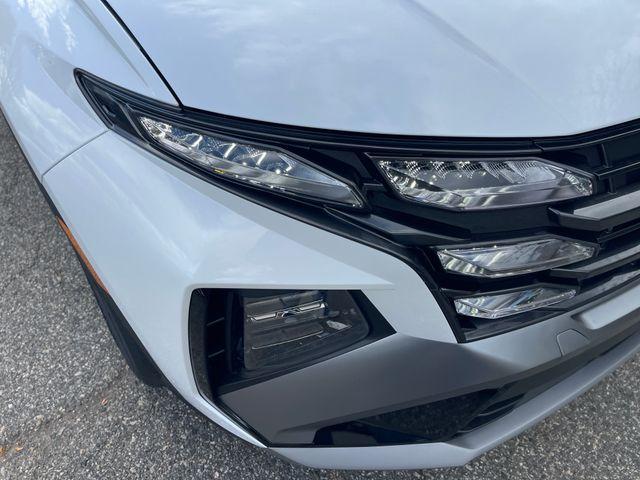 new 2025 Hyundai TUCSON Hybrid car, priced at $39,515