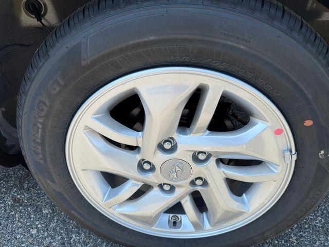 new 2025 Hyundai Venue car, priced at $22,320