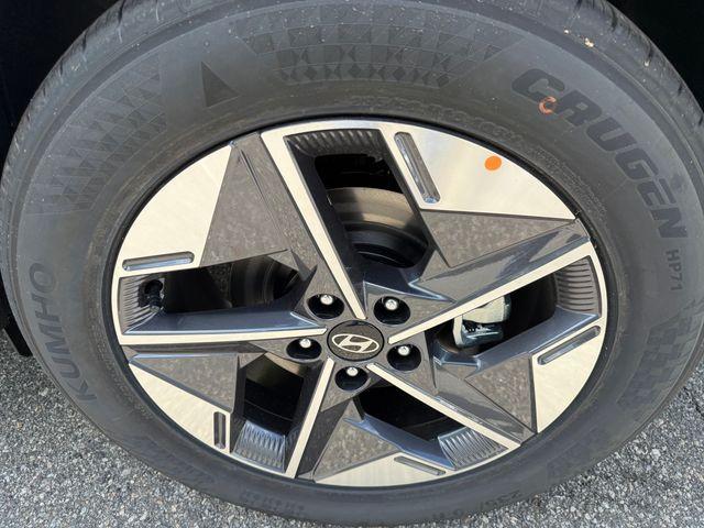 new 2025 Hyundai Tucson car, priced at $37,175