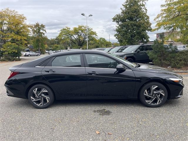 new 2025 Hyundai Elantra car, priced at $27,265