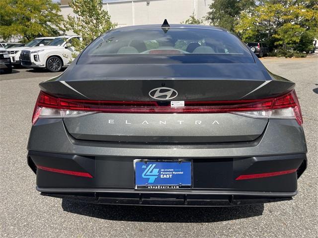 new 2025 Hyundai Elantra car, priced at $27,285