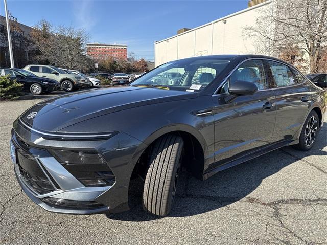 new 2025 Hyundai Sonata car, priced at $30,955