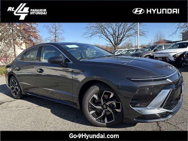 new 2025 Hyundai Sonata car, priced at $30,955