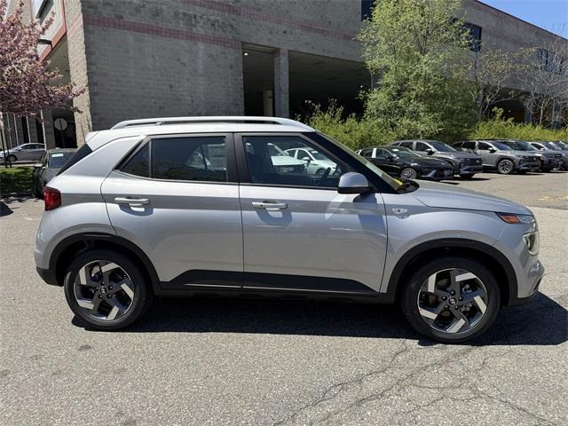 new 2025 Hyundai Venue car, priced at $24,384