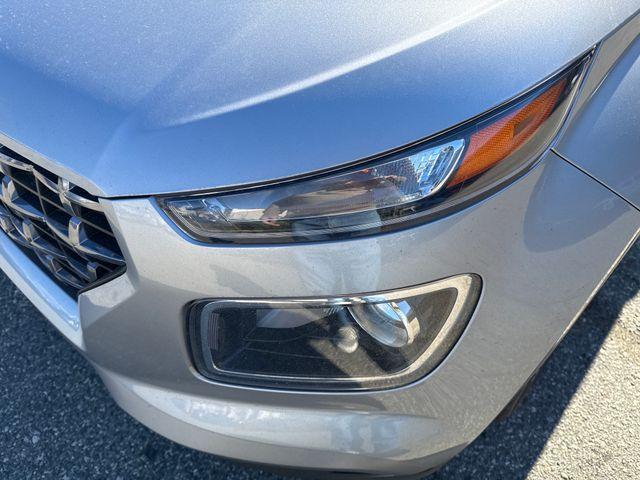 new 2025 Hyundai Venue car, priced at $24,320