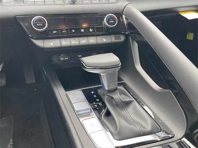new 2025 Hyundai Elantra car, priced at $28,115