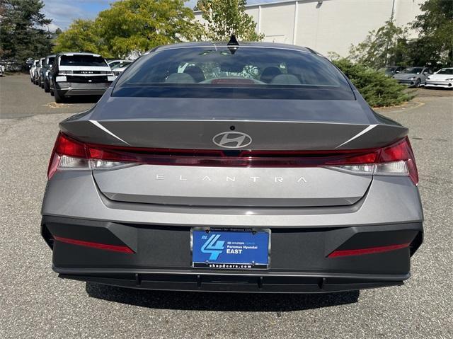 new 2025 Hyundai Elantra car, priced at $23,025