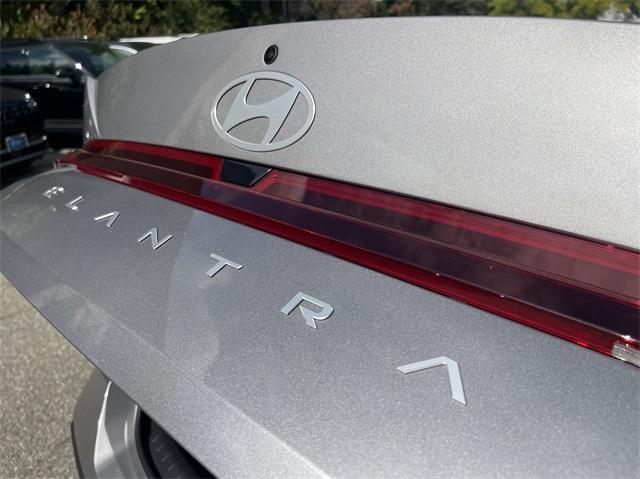 new 2025 Hyundai Elantra car, priced at $23,025