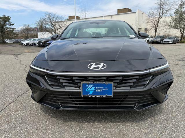 new 2025 Hyundai Elantra car, priced at $25,105