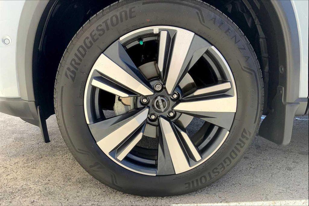 used 2022 Nissan Rogue car, priced at $30,364