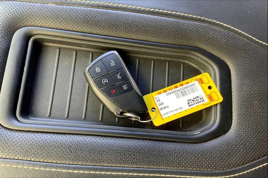 used 2023 GMC Yukon car, priced at $56,085