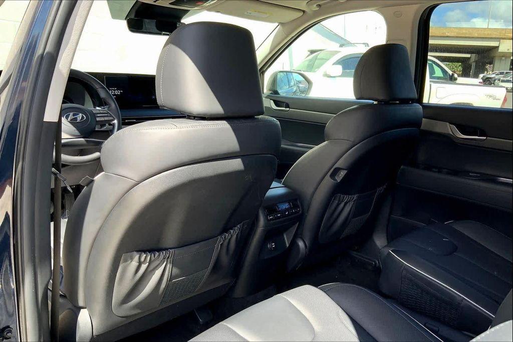 used 2024 Hyundai Palisade car, priced at $35,902