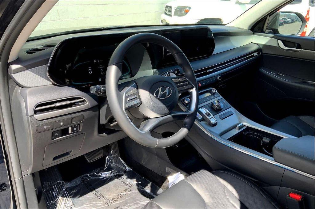 used 2024 Hyundai Palisade car, priced at $35,902