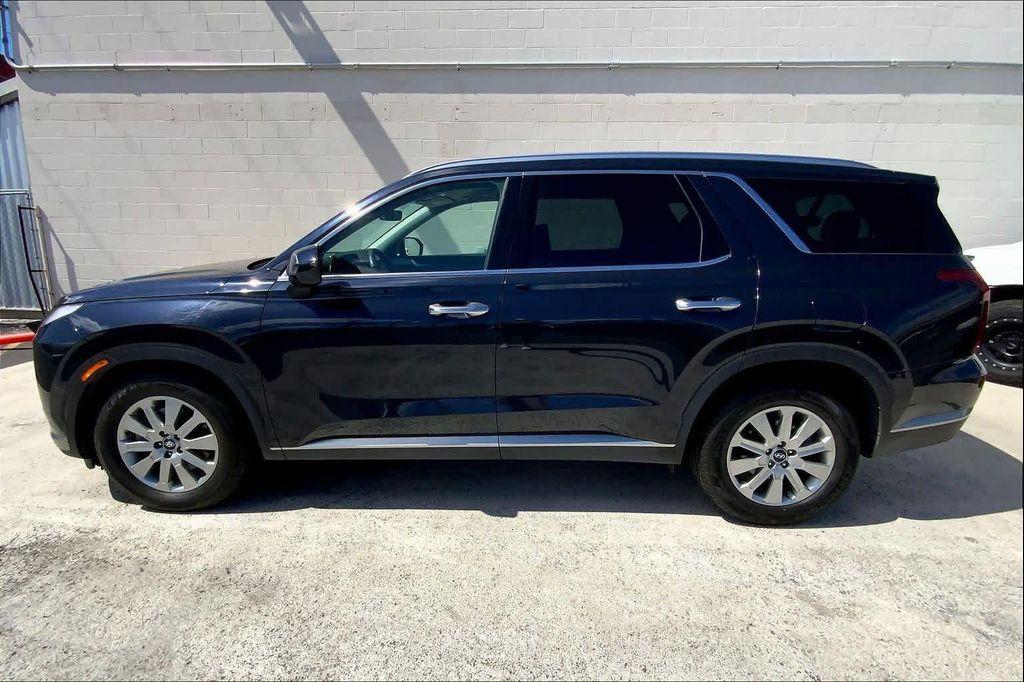 used 2024 Hyundai Palisade car, priced at $35,902