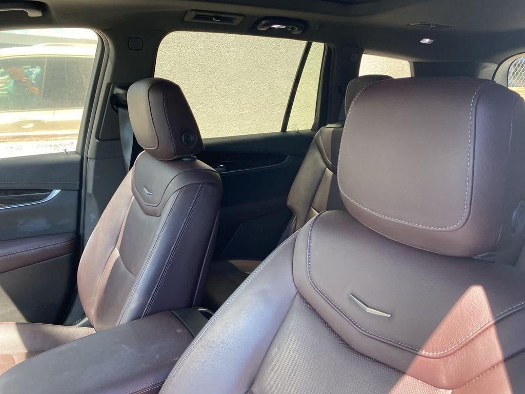 used 2023 Cadillac XT6 car, priced at $47,435