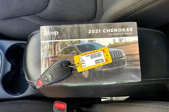 used 2021 Jeep Cherokee car, priced at $18,704