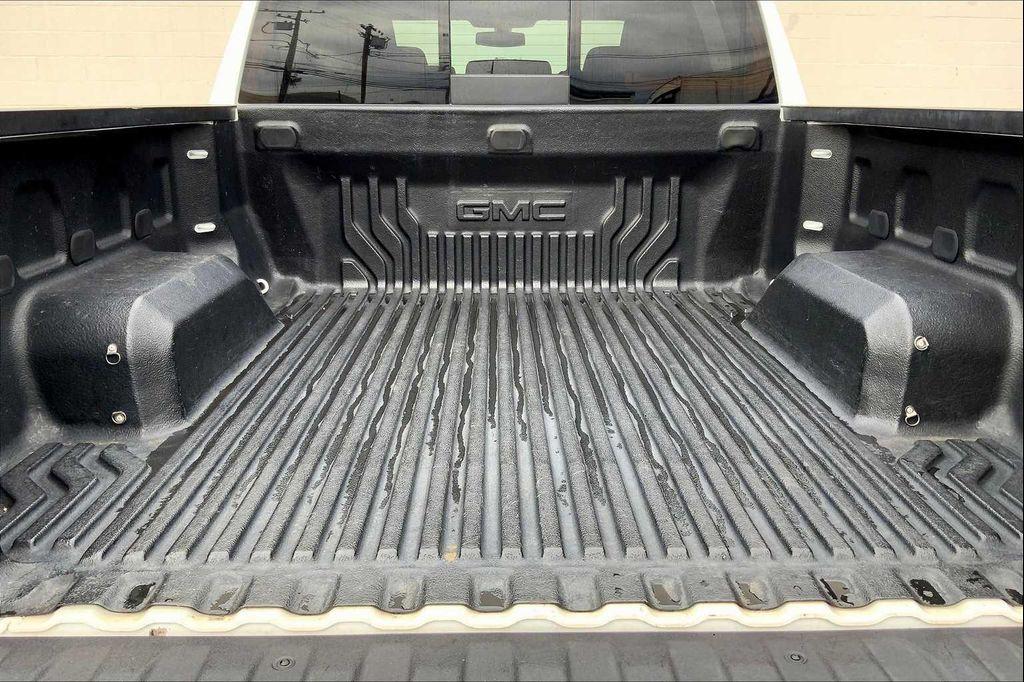 used 2020 GMC Sierra 1500 car, priced at $38,496