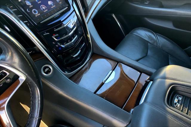 used 2020 Cadillac Escalade ESV car, priced at $42,048