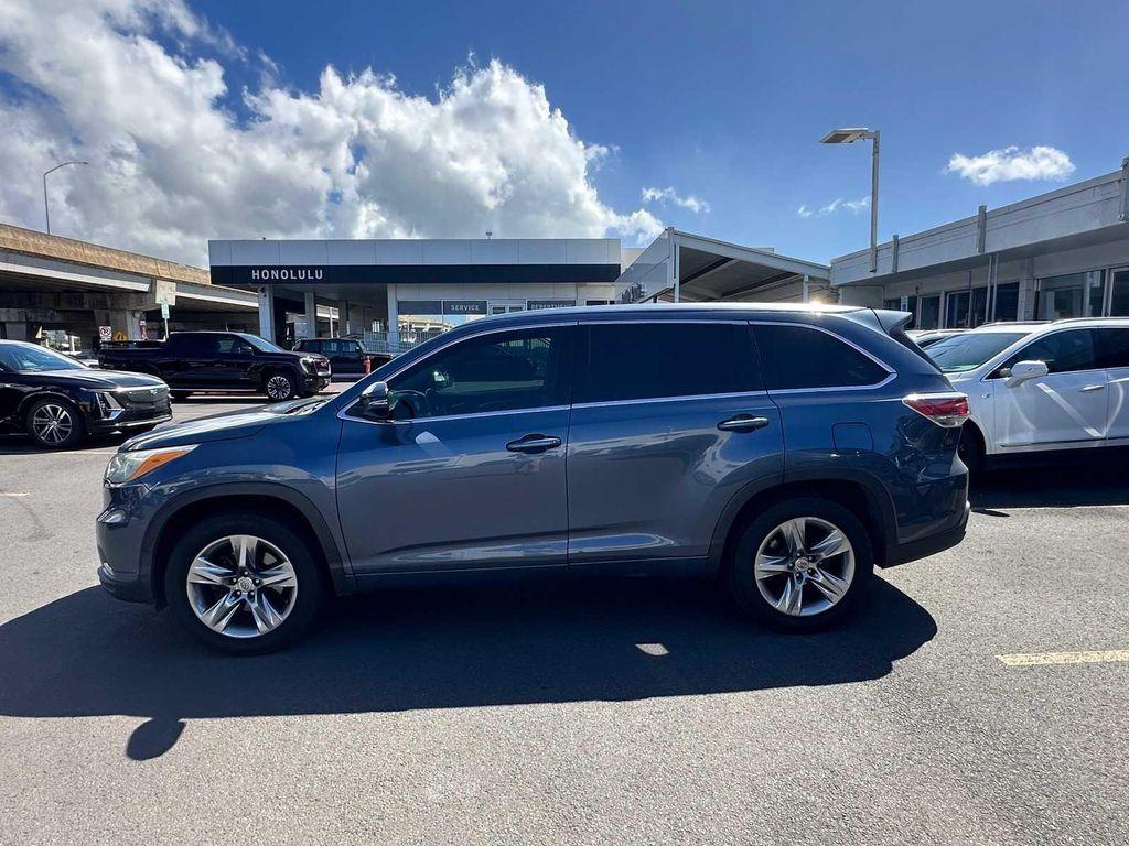 used 2015 Toyota Highlander car, priced at $21,609
