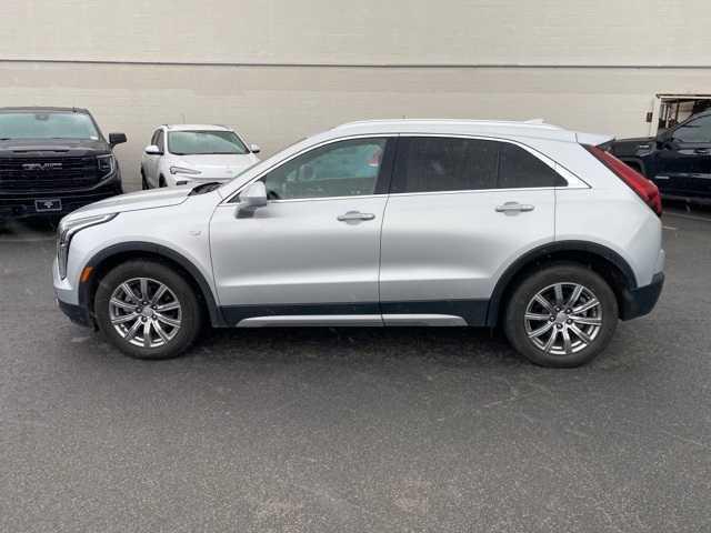 used 2020 Cadillac XT4 car, priced at $23,074