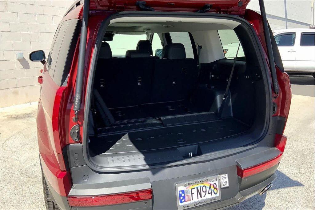 used 2025 Hyundai Santa Fe car, priced at $37,307