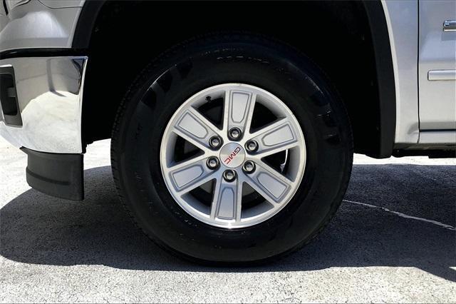 used 2015 GMC Sierra 1500 car, priced at $22,158