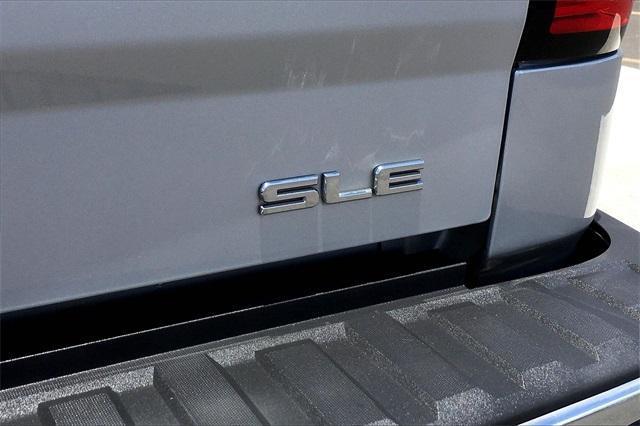 used 2015 GMC Sierra 1500 car, priced at $22,158