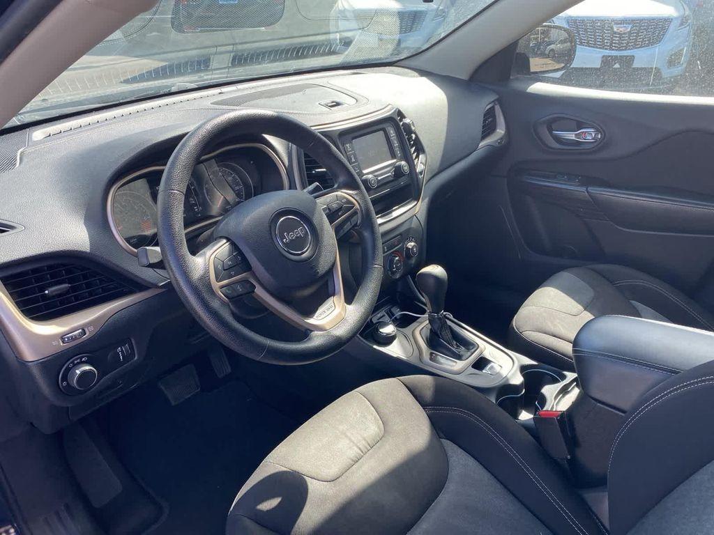 used 2014 Jeep Cherokee car, priced at $9,761