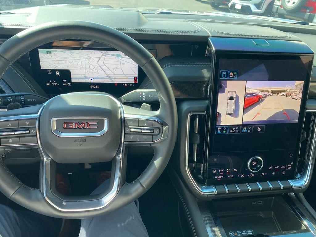 used 2025 GMC Yukon car, priced at $70,428