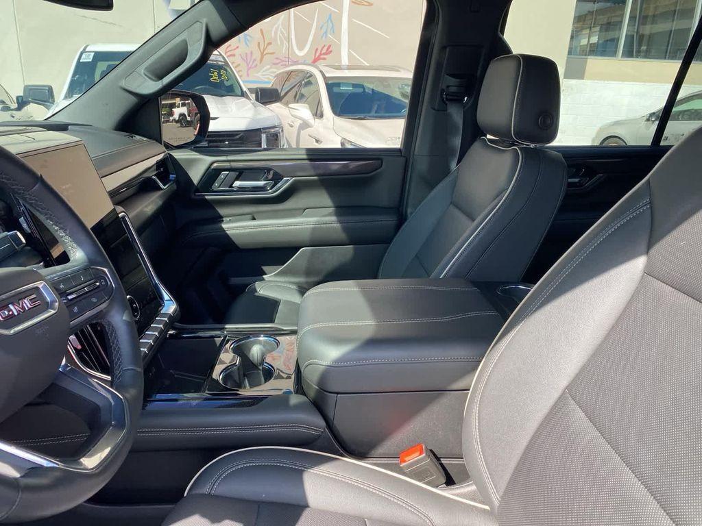 used 2025 GMC Yukon car, priced at $70,428