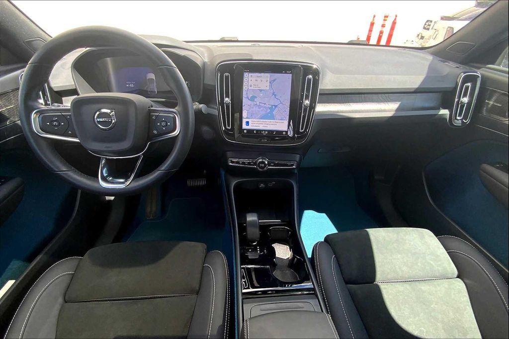 used 2022 Volvo C40 Recharge Pure Electric car, priced at $31,676