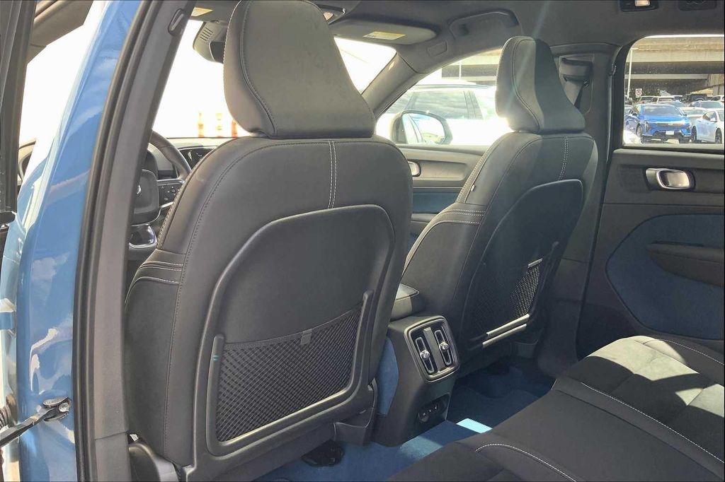 used 2022 Volvo C40 Recharge Pure Electric car, priced at $31,676