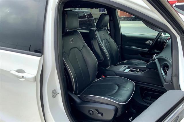 used 2021 Chrysler Pacifica car, priced at $30,590