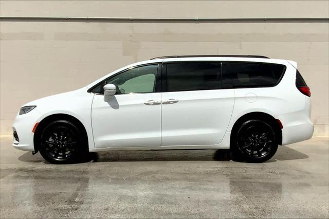 used 2021 Chrysler Pacifica car, priced at $30,590