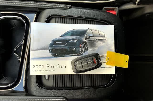 used 2021 Chrysler Pacifica car, priced at $31,229